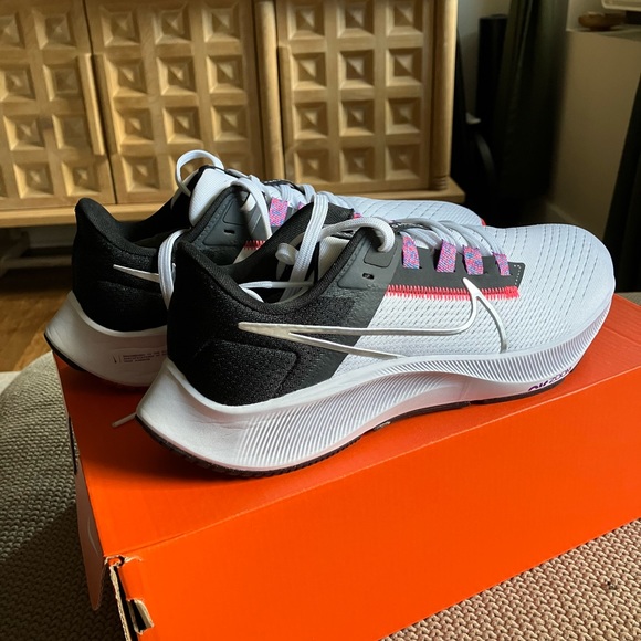 New Nike Zoom Pegasus 38 - Picture 8 of 9